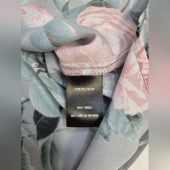 NEW Torrid Harper Georgette Blouse In Harmonic Grey Floral Size 1X 14-16 NWT - Picture 13 of 14
